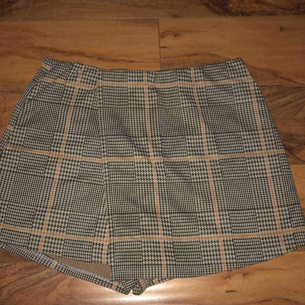 checkered skort